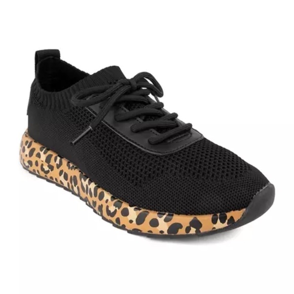 True Craft Shoes - True Craft Flyknit Black/Tan Leopard Print Jogger Sneaker Size 10